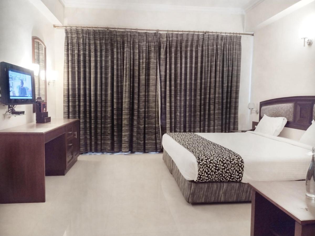 Hotel Elite Palazzo Kochi Dış mekan fotoğraf